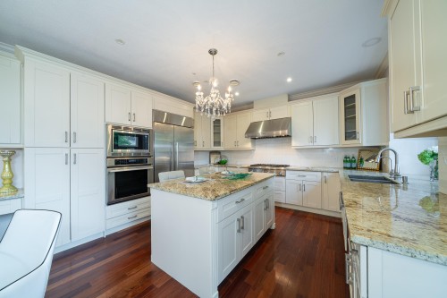4255 15Th Avenue W, Vancouver, BC 