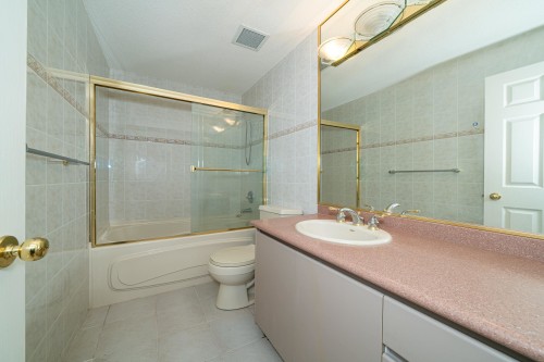 4255 15Th Avenue W, Vancouver, BC 