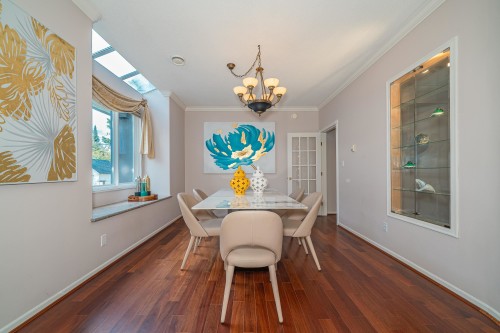 4255 15Th Avenue W, Vancouver, BC 