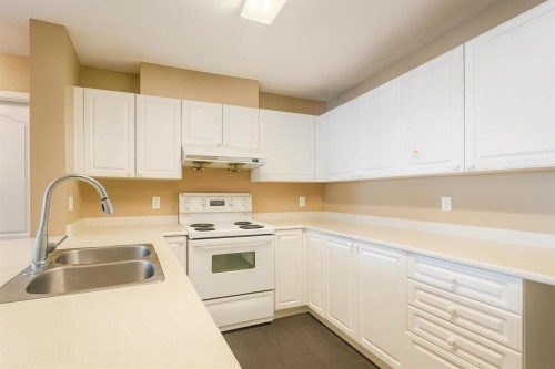 412-5880 Dover Crescent, Richmond, BC 