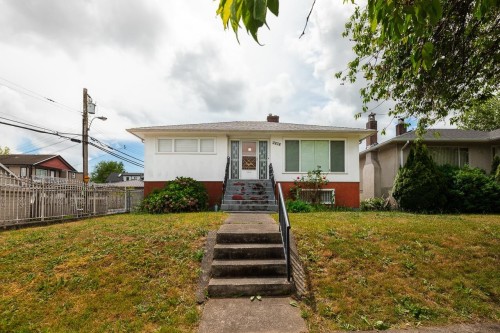3678 25Th Avenue E, Vancouver, BC 