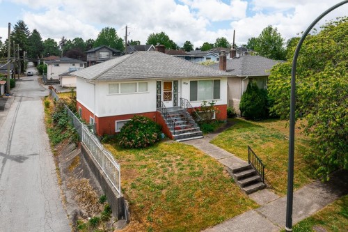 3678 25Th Avenue E, Vancouver, BC 