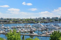 501-1099 Marinaside Crescent  Vancouver, BC V6Z 2Z3