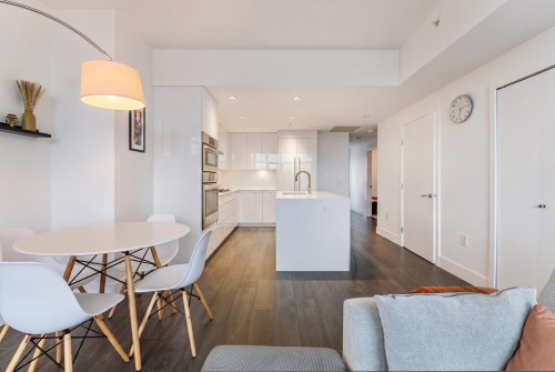 608-2435 Kingsway, Vancouver, BC 