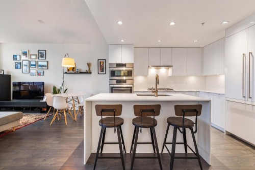 608-2435 Kingsway, Vancouver, BC 