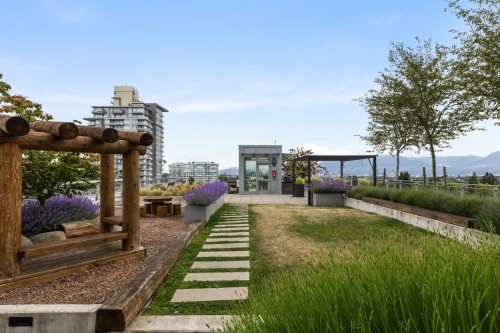 608-2435 Kingsway, Vancouver, BC 