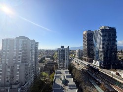 1707-5189 Gaston Street Vancouver, BC V5R 6C6
