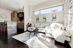 310-123 1st Avenue W Vancouver, BC V5Y 0H4