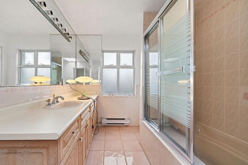 1042 48Th Avenue W, Vancouver, BC 