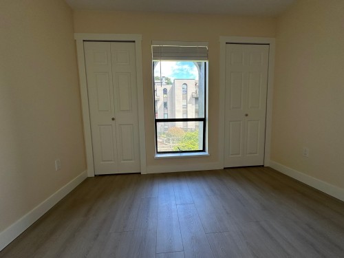 401-4941 Lougheed Highway, Burnaby, BC 