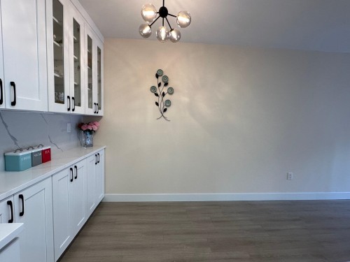 401-4941 Lougheed Highway, Burnaby, BC 