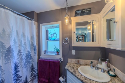 38807 Britannia Avenue, Squamish, BC 