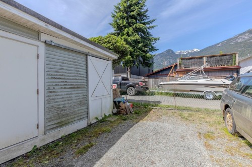 38807 Britannia Avenue, Squamish, BC 