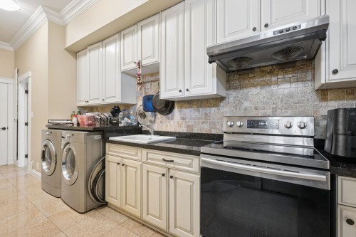3711 Ullsmore Avenue, Richmond, BC 