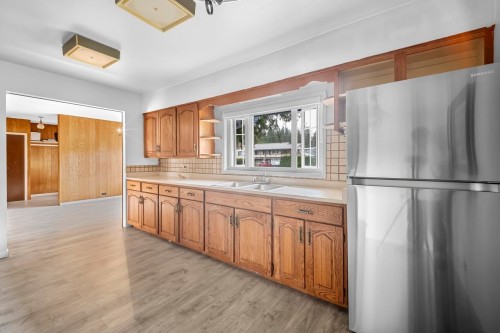 761 Cottonwood Avenue, Coquitlam, BC 