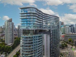 2001-89 Nelson Street  Vancouver, BC V6Z 0E7