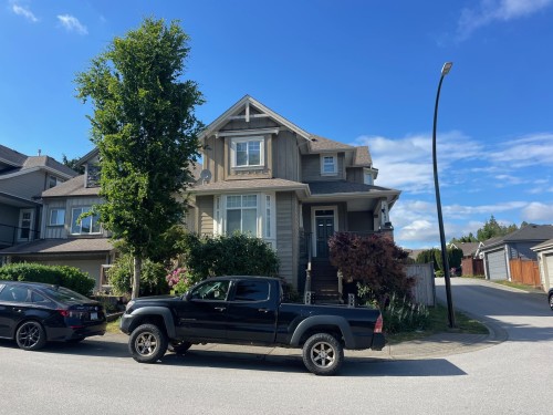 23647 112a Avenue  Maple Ridge, BC V2W 0C8