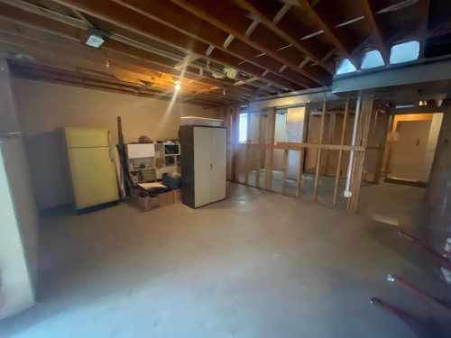23647 112A Avenue, Maple Ridge, BC - Indoor Photo Showing Basement
