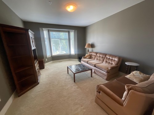 23647 112A Avenue, Maple Ridge, BC - Indoor Photo Showing Living Room