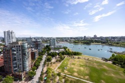 2505-388 Drake Street  Vancouver, BC V6B 6A8