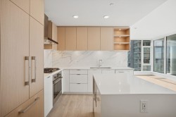506-4988 Bennett Street Burnaby, BC V5H 0L1