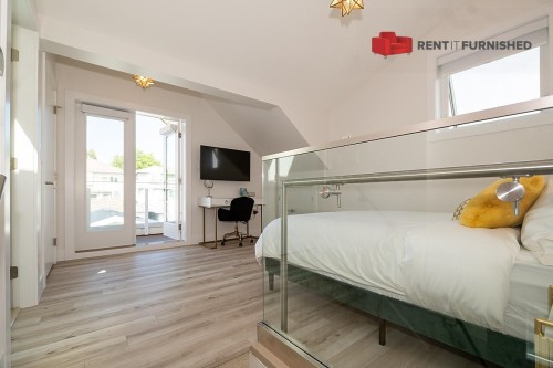 3143 8Th Avenue E, Vancouver, BC 