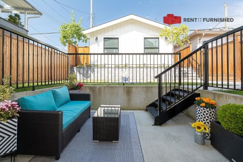 3143 8Th Avenue E, Vancouver, BC 