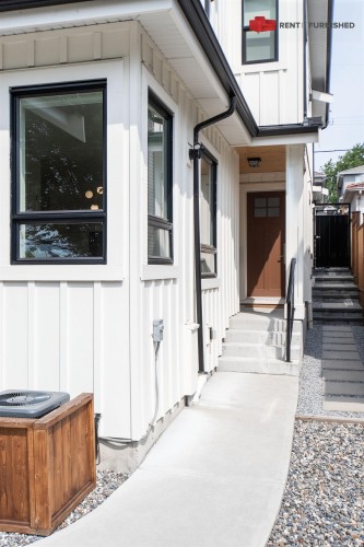 3143 8Th Avenue E, Vancouver, BC 