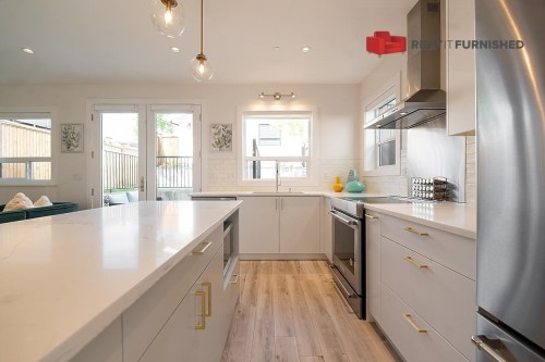 3143 8Th Avenue E, Vancouver, BC 