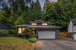19750 Wildwood Crescent NPitt Meadows, BC V3Y 1M4