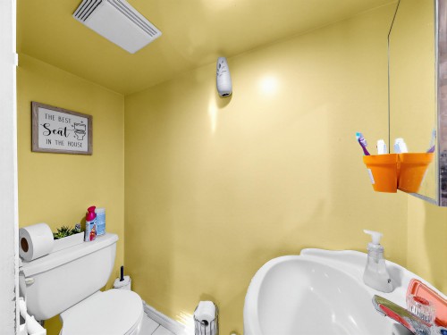 5033 Killarney Street, Vancouver, BC 