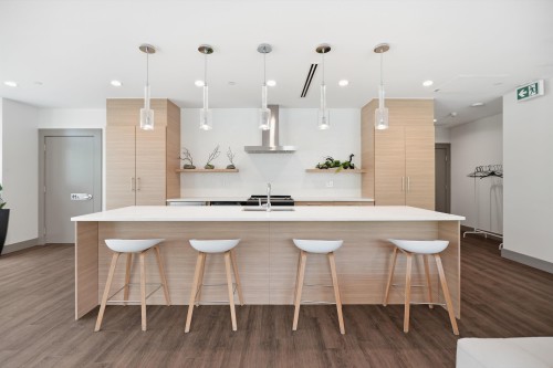 515-8580 River District Crossing, Vancouver, BC 