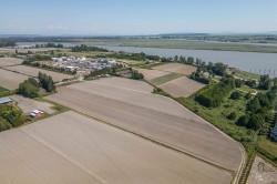 13251 Gilbert Road  Richmond, BC V7E 2H8