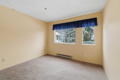 202-1148 Westwood Street, Coquitlam, BC - Indoor Photo Showing Other Room