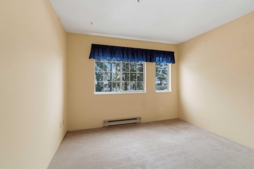 202-1148 Westwood Street, Coquitlam, BC - Indoor Photo Showing Other Room