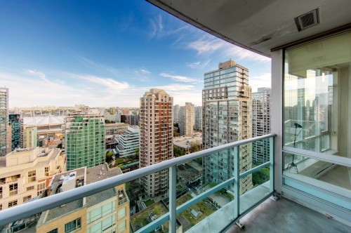 2305-833 Homer Street, Vancouver, BC 