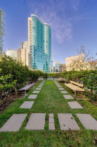 2305-833 Homer Street, Vancouver, BC 