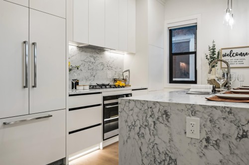 2-4875 Albert Street, Burnaby, BC 