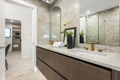 2-4875 Albert Street, Burnaby, BC 