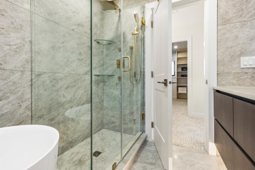 2-4875 Albert Street, Burnaby, BC 