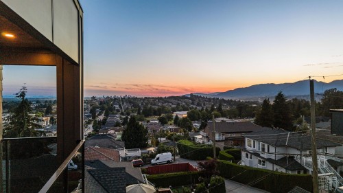 2-4875 Albert Street, Burnaby, BC 