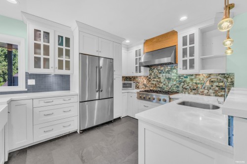 4941 Water Lane, West Vancouver, BC 