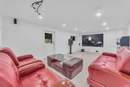 4941 Water Lane, West Vancouver, BC 