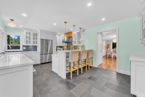 4941 Water Lane, West Vancouver, BC 