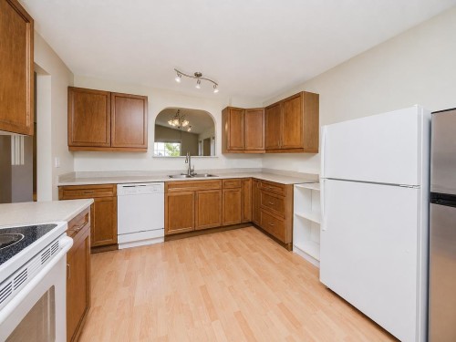 5687 Emily Way, Sechelt, BC 