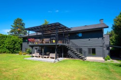 Ground-3155 Cardinal Drive  Burnaby, BC V5A 2T5