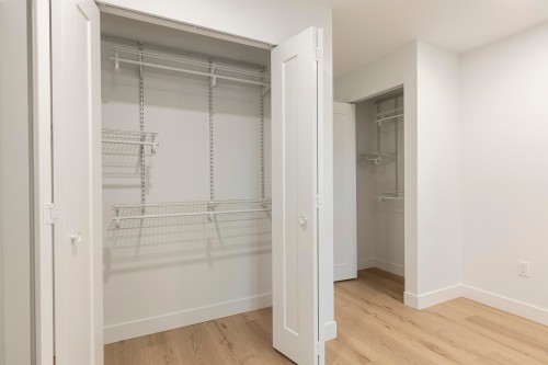 102-3787 Pender Street, Burnaby, BC - Indoor