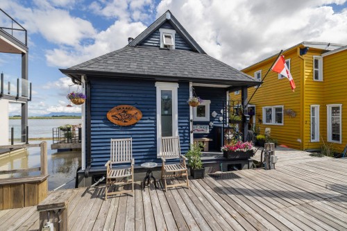 11-3871 River Road W Delta, BC V4K 3N2