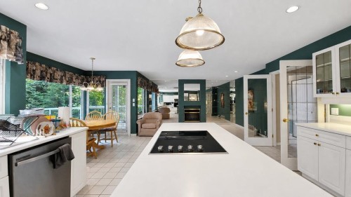 1421 Madrona Place, Coquitlam, BC 