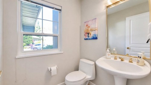 1421 Madrona Place, Coquitlam, BC 